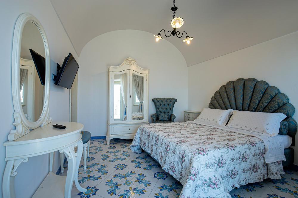 Camere-2
